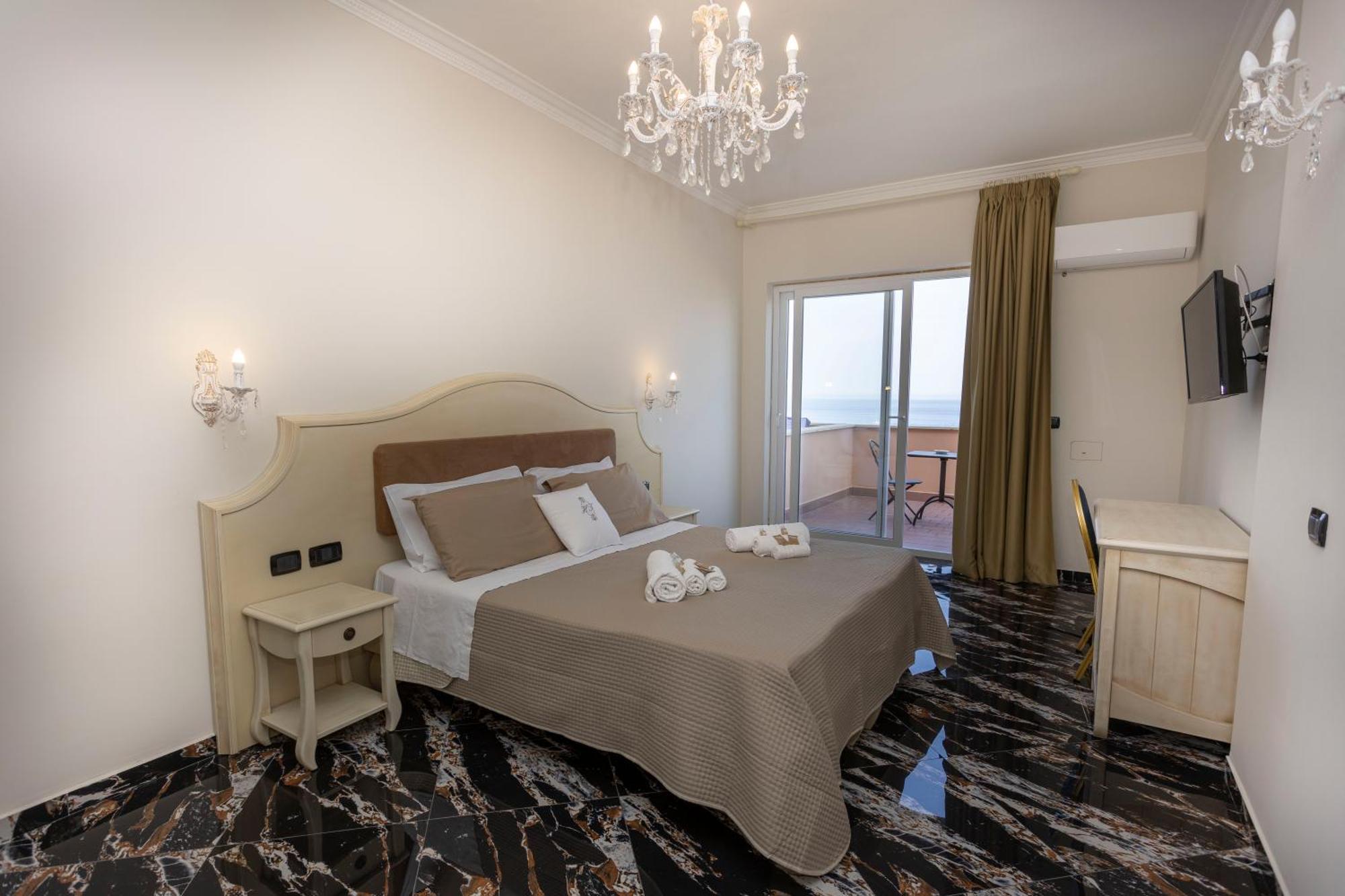 Terrazzo Sul Mare Hotel 3*